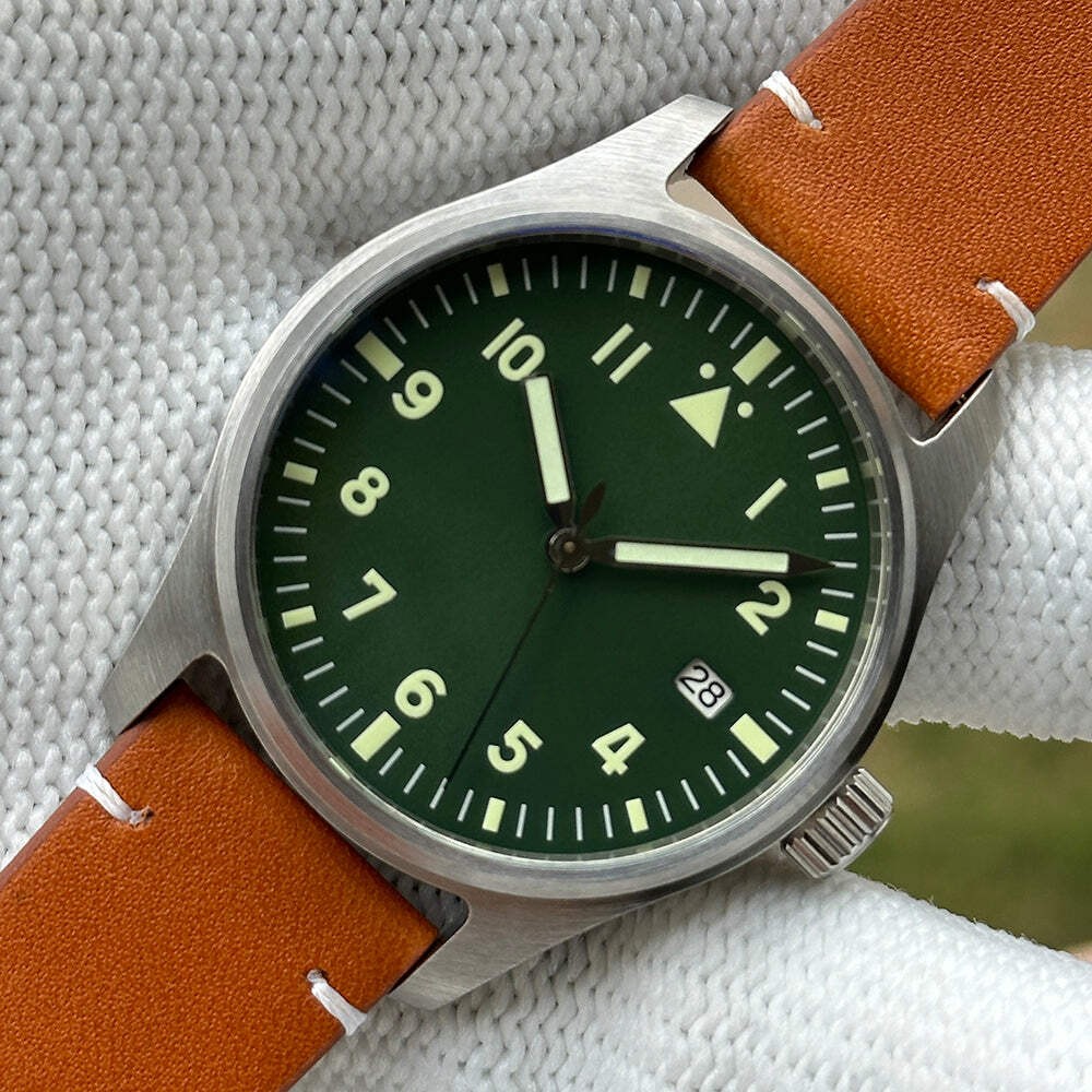STEELDIVE SD1940 — 39mm Pilot Watch 200m NH35 Automatic Dive Watch