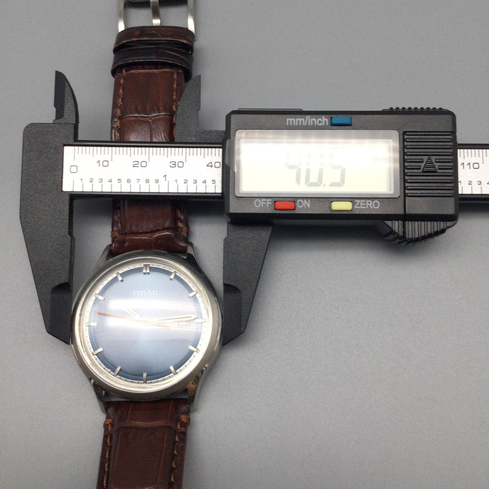 Fossil FS4709 Mens Watch 41mm Blue Dial Brown Leather Date 50M New Battery