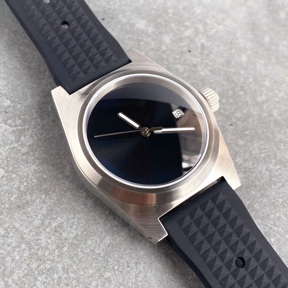 Retro Sapphire Glass 38mm 20ATM No Marks Black Dial NH35A PT5000 Men Watches
