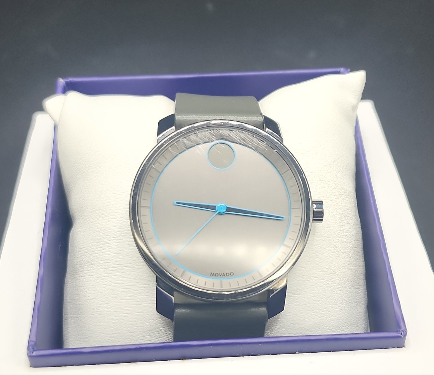 Movado Bold Men’s 44mm Gray Dial Blue Hands Quartz Leather Strap 30m Box