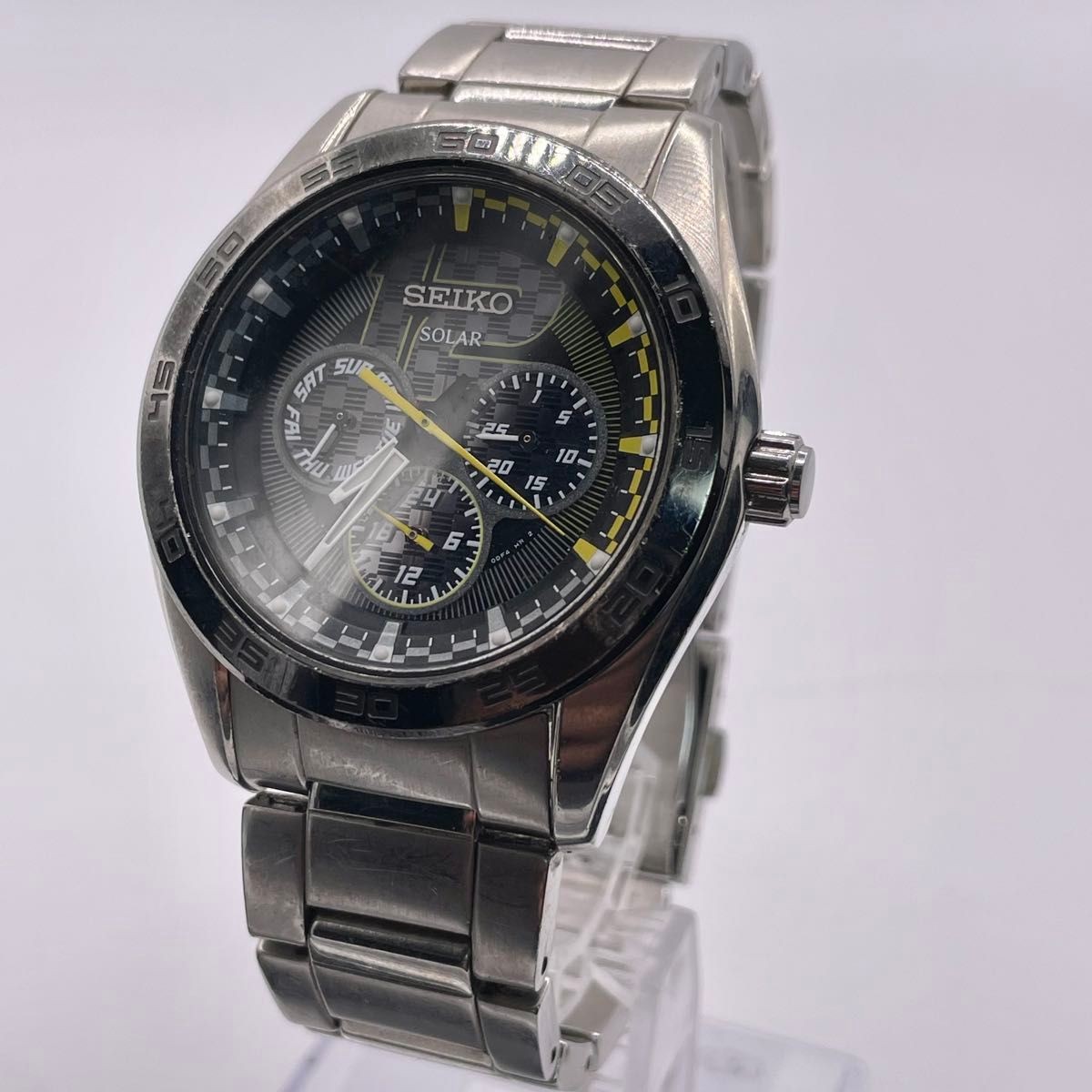 Working SEIKO Solar Wristwatch Chronograph Rare Color Yellow Black Model Seiko B
