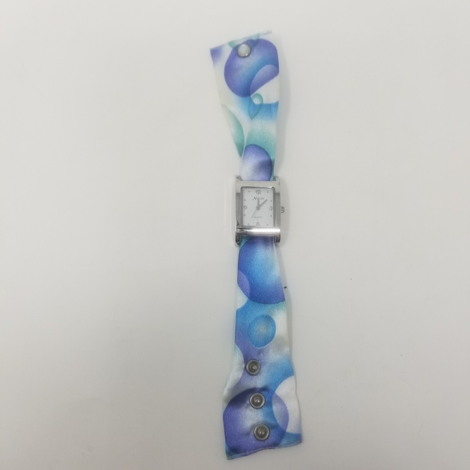 Novelle Blue Purple Bubble Patterened Fabric Braclet Snap Closure Women’s Watch