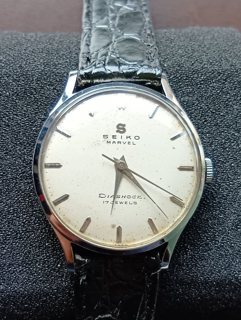 SEIKO MARVEL Hand wound Watch with Diashock 17 Jewels confirmed operational