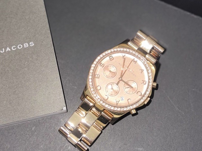 Marc by Marc Jacobs MBM3307 Rose Gold Quartz Watch Crystal Bezel Date Box
