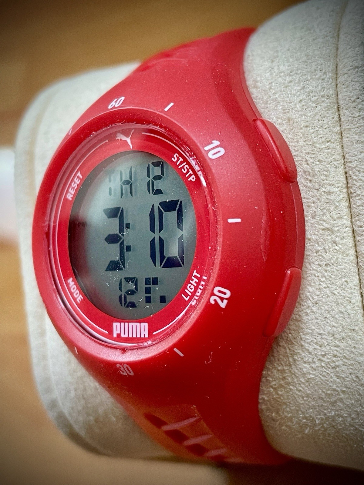 PUMA Women’s Watch P6023- Puma 3 LCD, Red Tone Polycarbonate – New!
