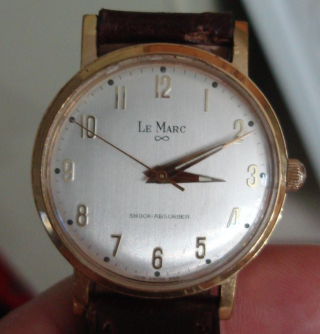 Le Marc by Benrus Shock-Absorber Linen Dial ETA 2373 17 Jewels Swiss wristwatch