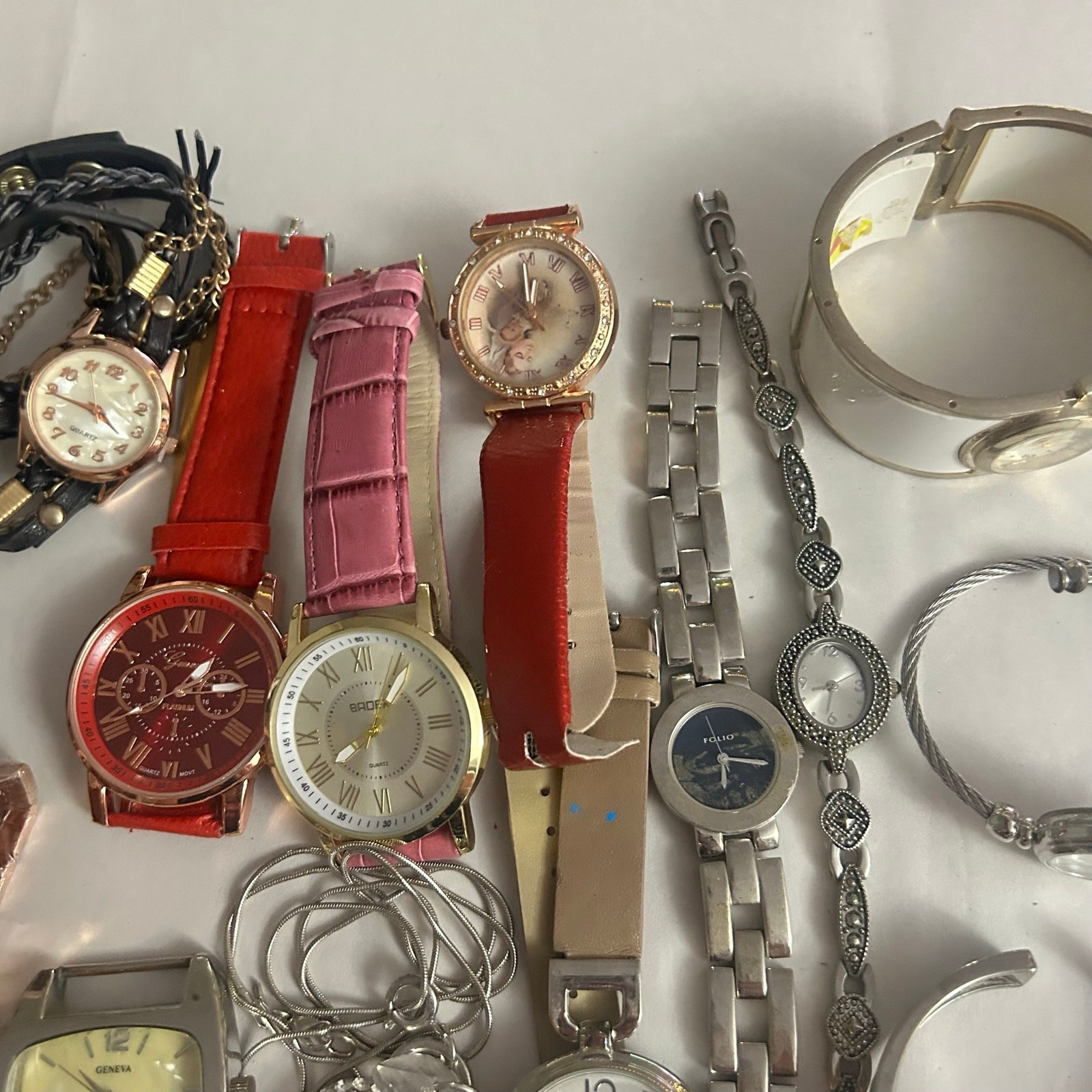 Assorted Watches Used Not Working For Parts Or Pieces lot 14