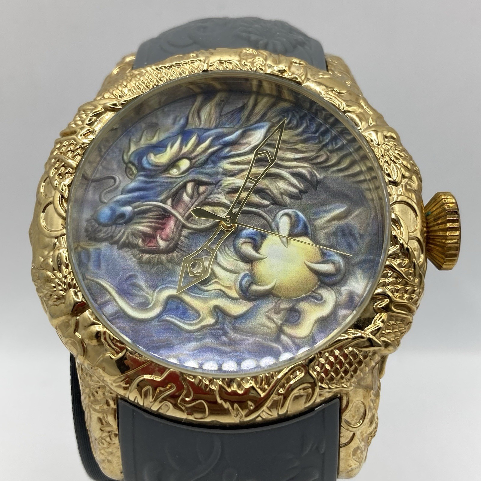 Men’s Engraved Gold Tone Japanese Dragon 48mm Watch Silicone Band New Battery