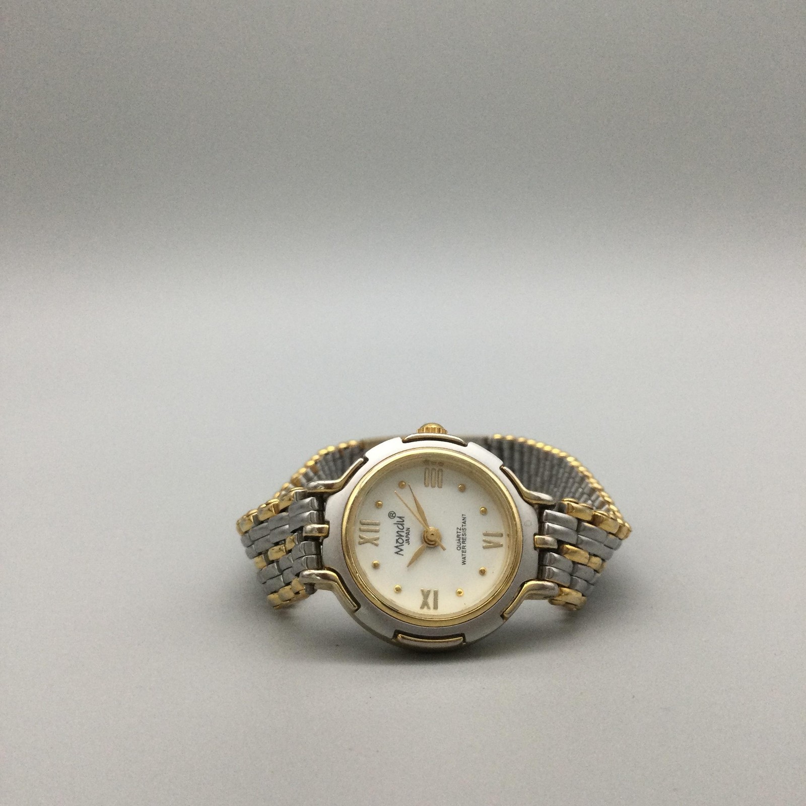 Mondu Womens Watch 23mm White Dial Two Tone Roman New Battery 7″