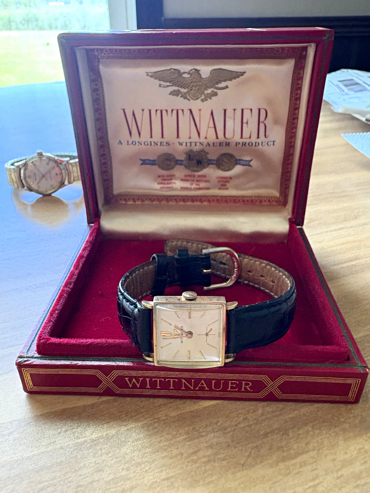 Wittnauer Geneve Swiss Made Manual Wind Gold Mens Watch with original box