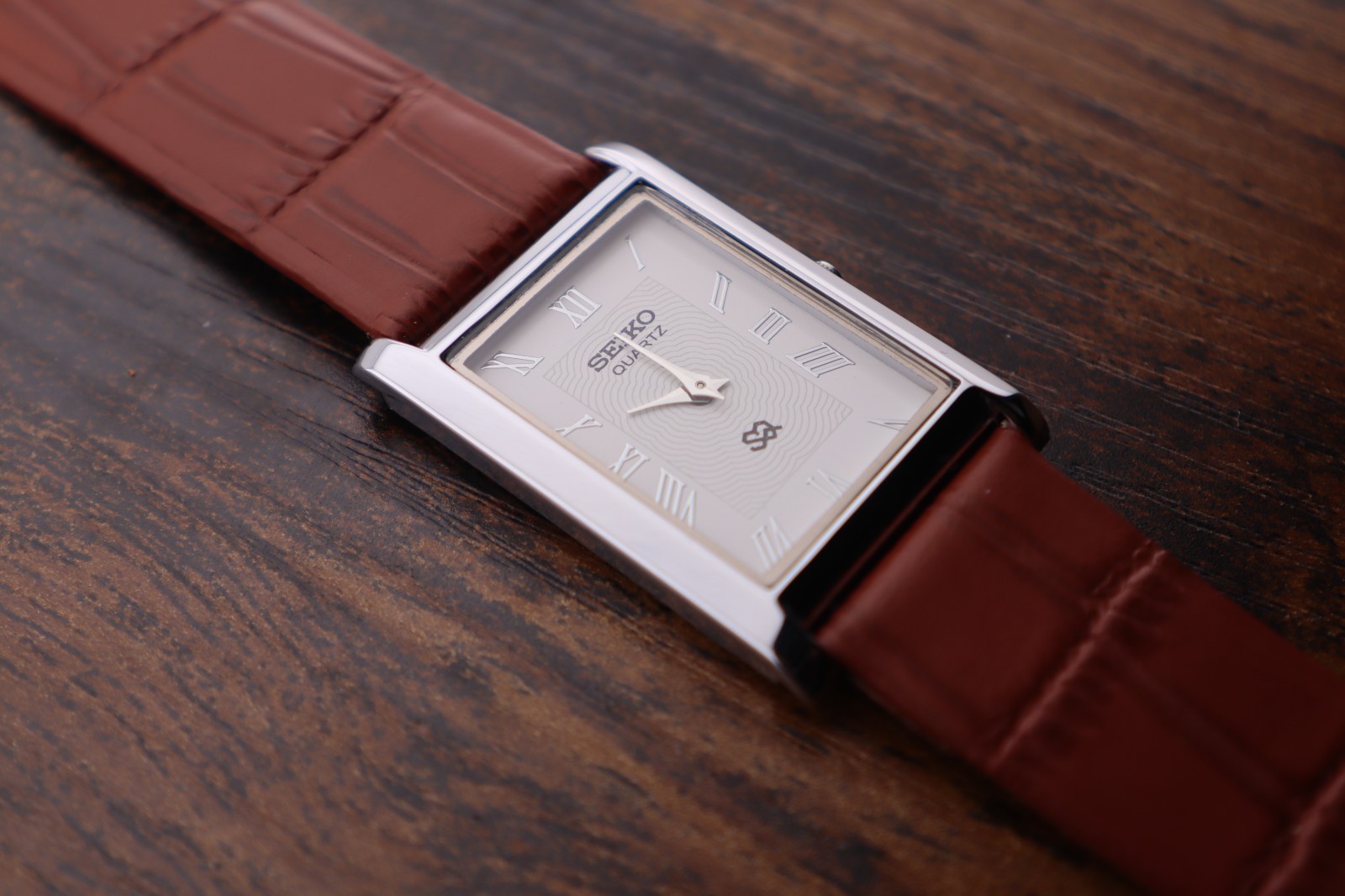 vintage Seiko Slim Tank Quartz Men White Dial Light Brown leather Dress Watch