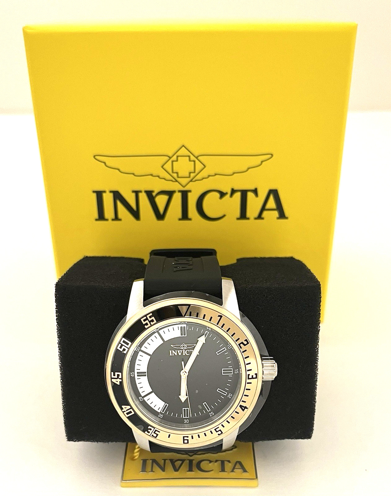 INVICTA MENS SPECIALTY SILVER STAINLESS WATCH WITH BLACK SILICON BAND 34097