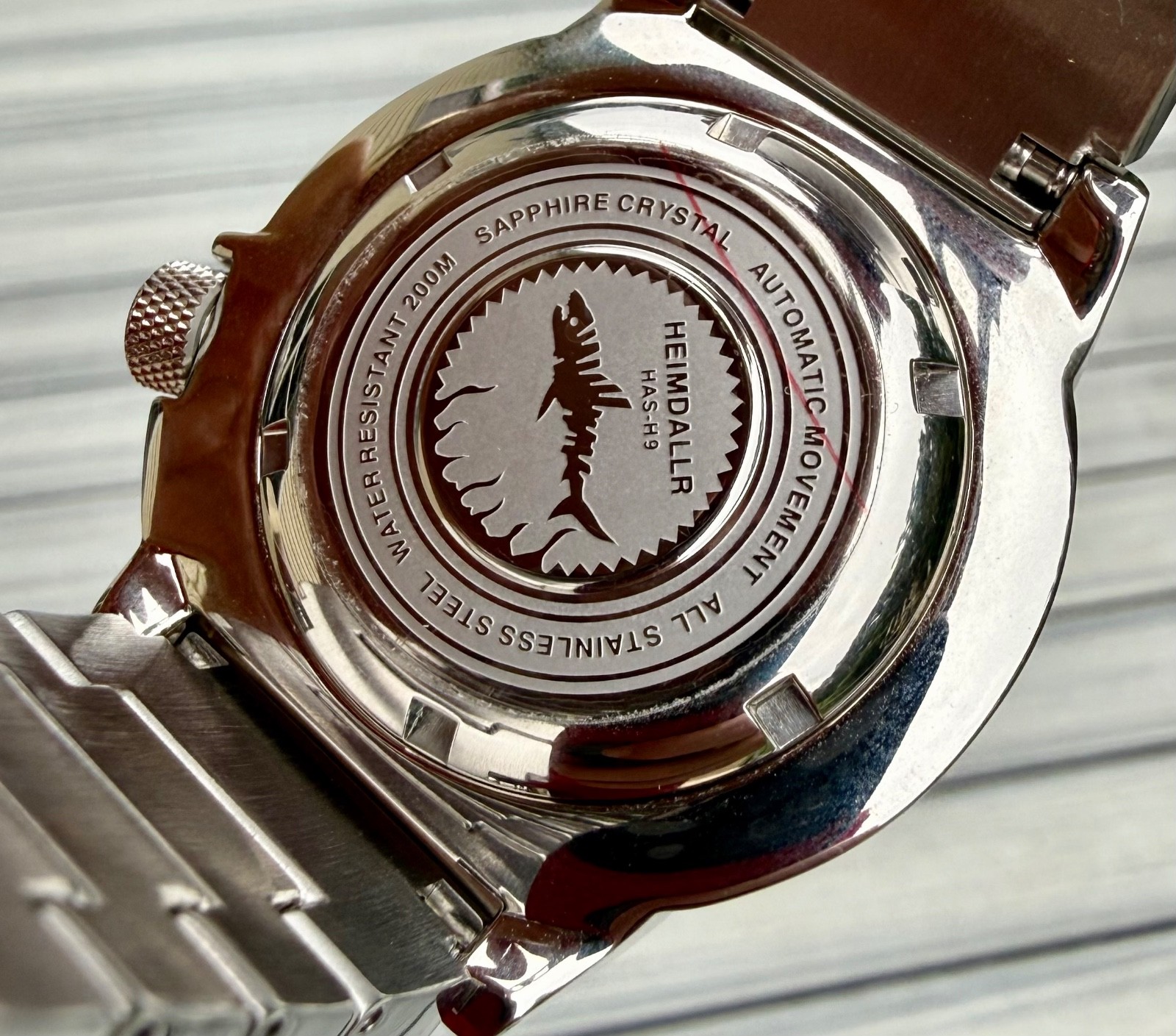 Heimdallr Sharkey Ocean Monster Dive Watch – Red