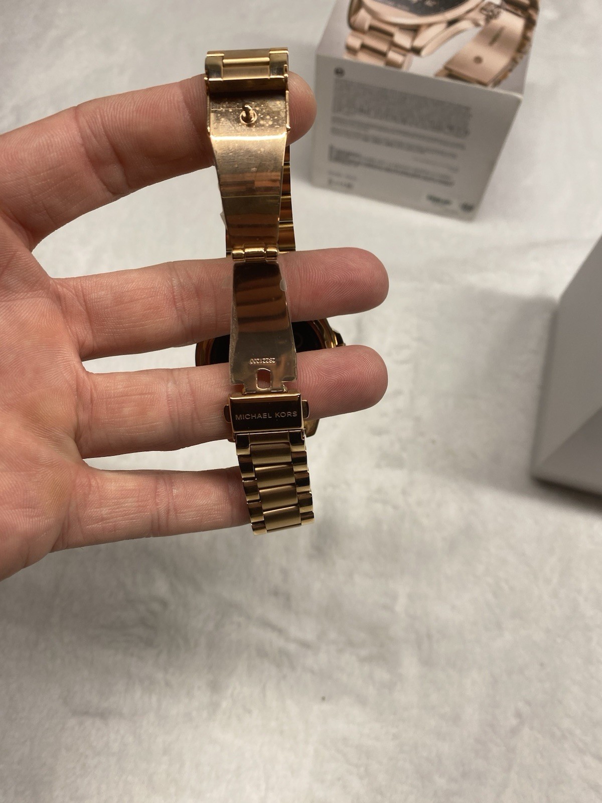 Michael Kors MKT5001 Smartwatch Gold Women’s Quartz 42mm Used Needs Charger