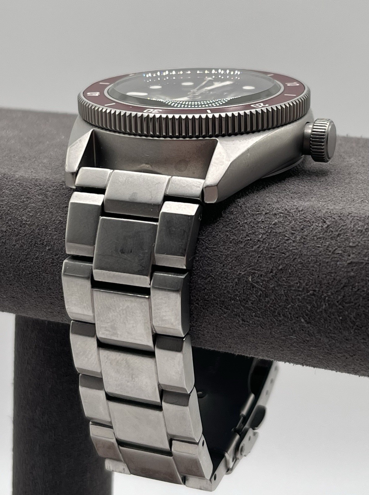 Tsovet Burgundy Blood JMT Men’s Automatic Watch – TS-4001-22