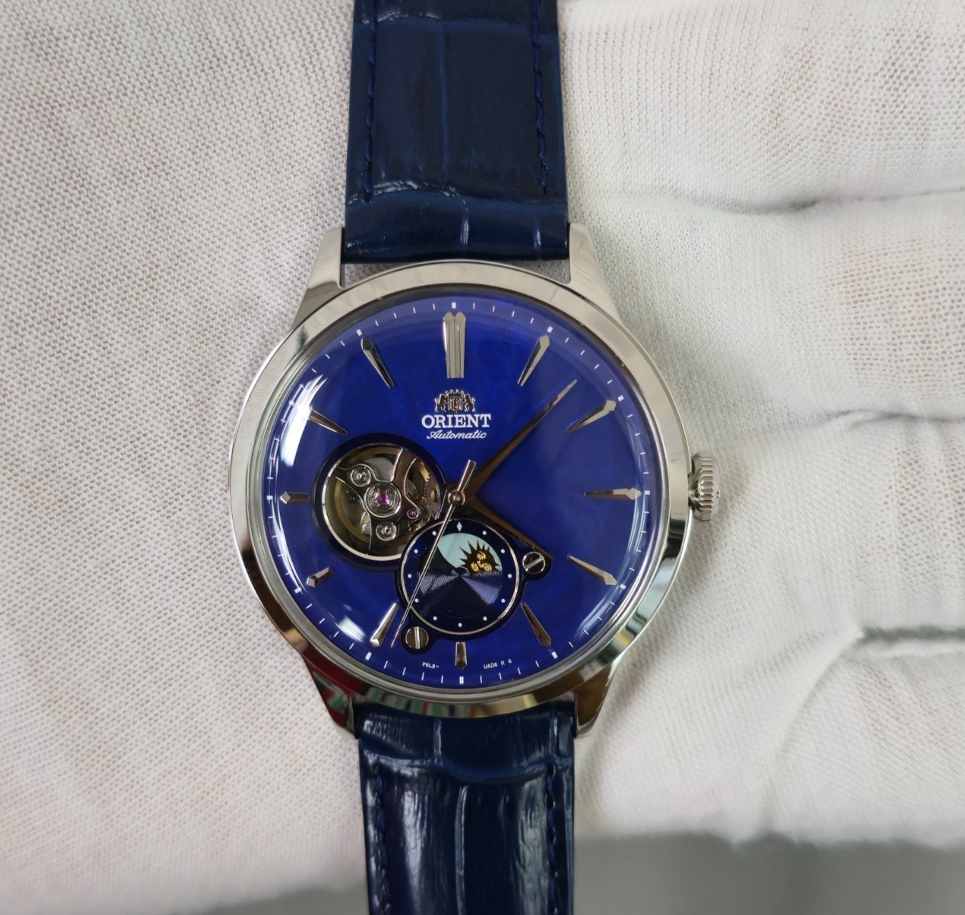Orient RA-AS0103A30B Sun & Moon Phase Open Heart Automatic 41.5mm New Mens Watch