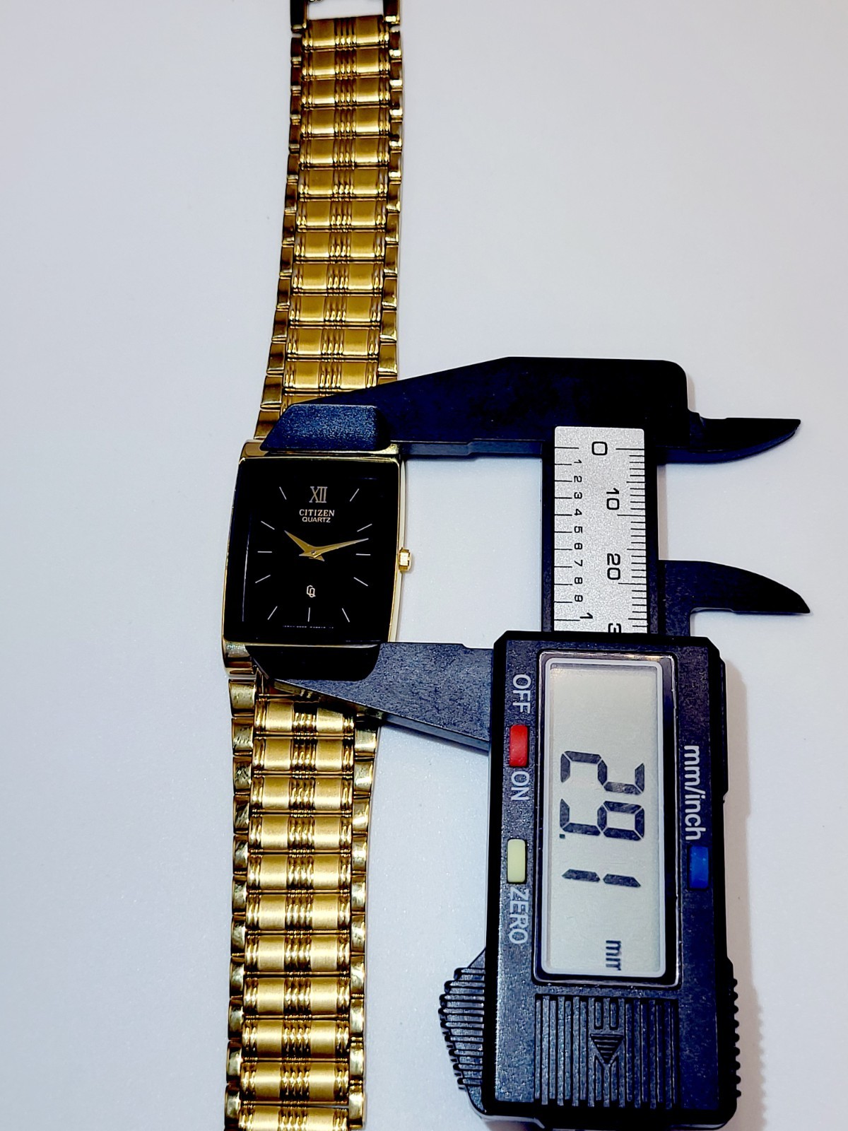 [N. MINT] 1987 Citizen Tank Quartz Men’s Watch Black Gold Tone New Battery 7.7″