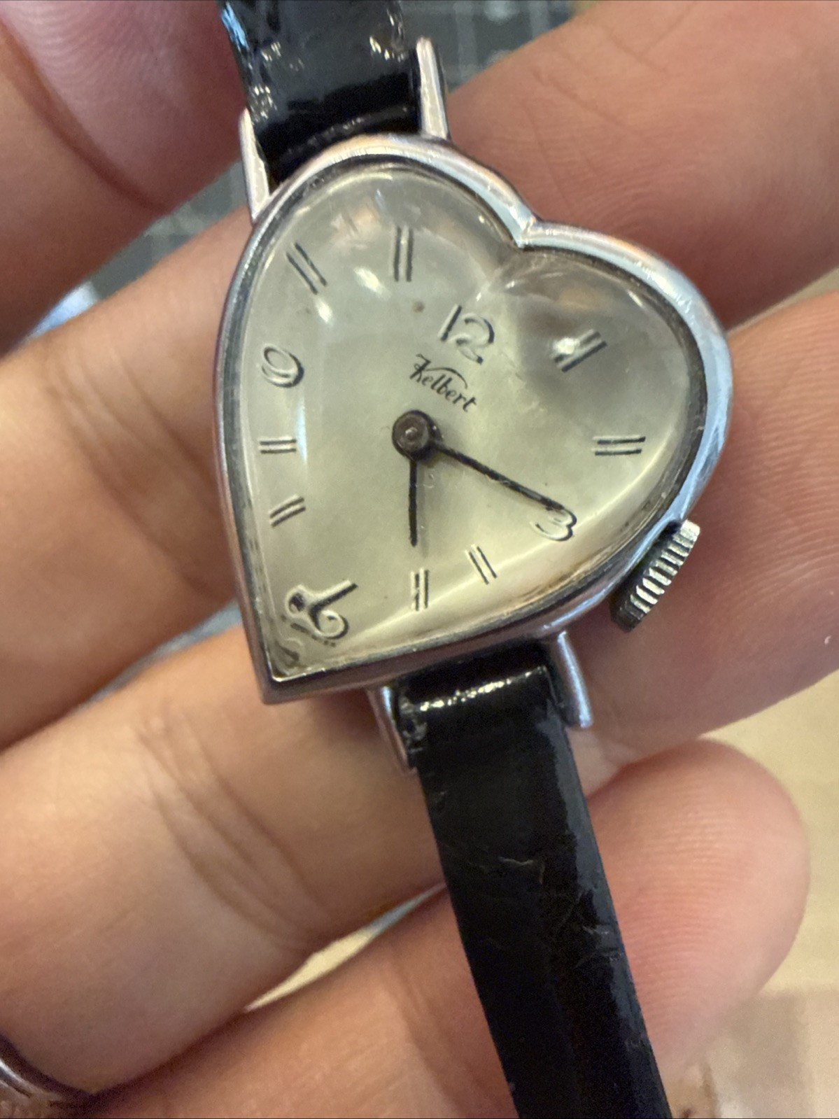 Rare ~1950s Kelbert Heart-Shaped ladies watch Chrome Metal Runs!