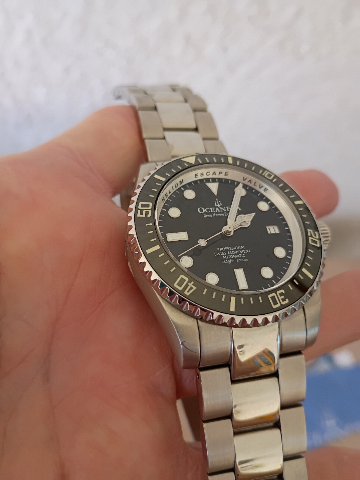 Oceaneva Men’s Deep Marine Explorer 1000M Pro Diver Watch Black & Stainles, Used