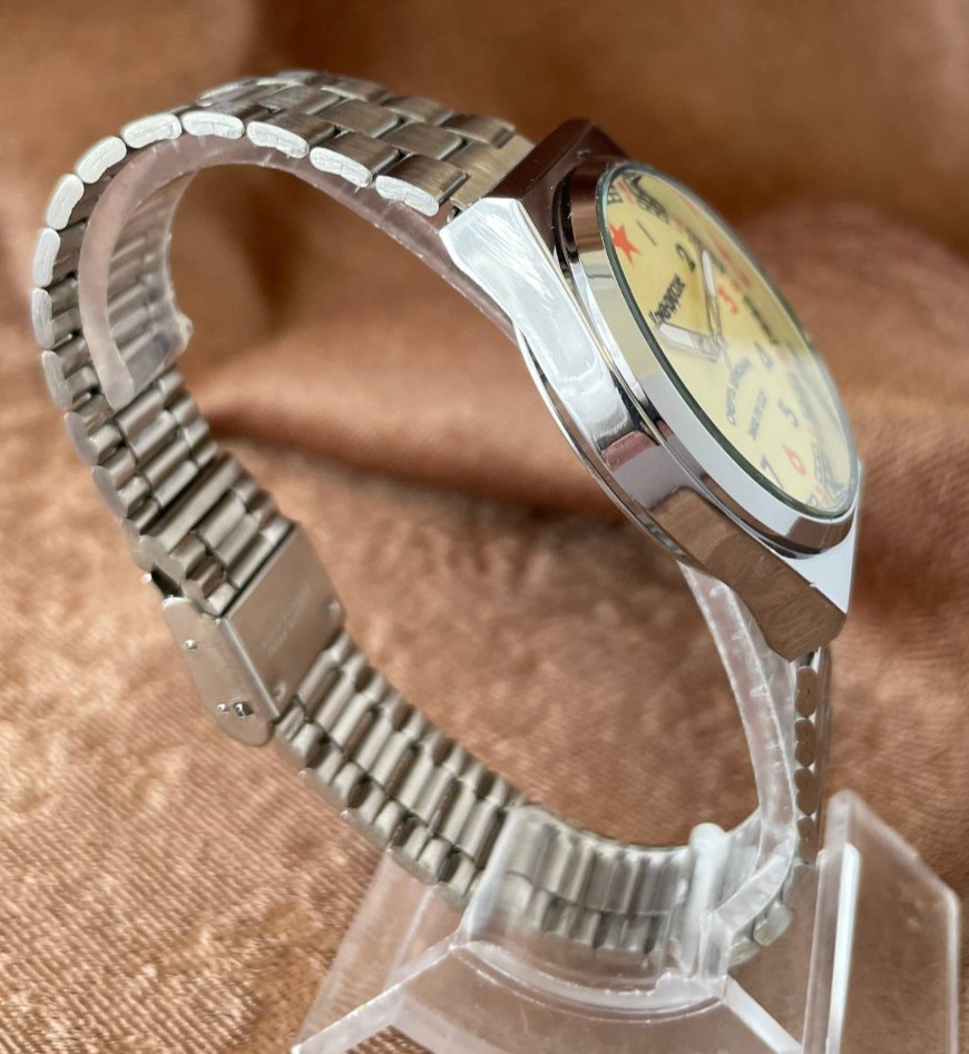 USSR-style quartz watches, commander’s watches, Soviet military watches