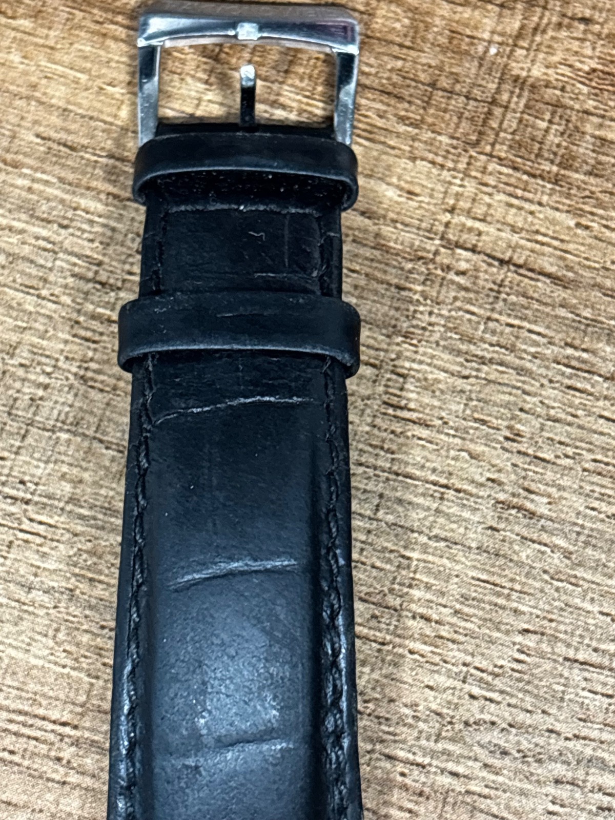 Raymond Weil mens watch, needs new battery, strap shows wear