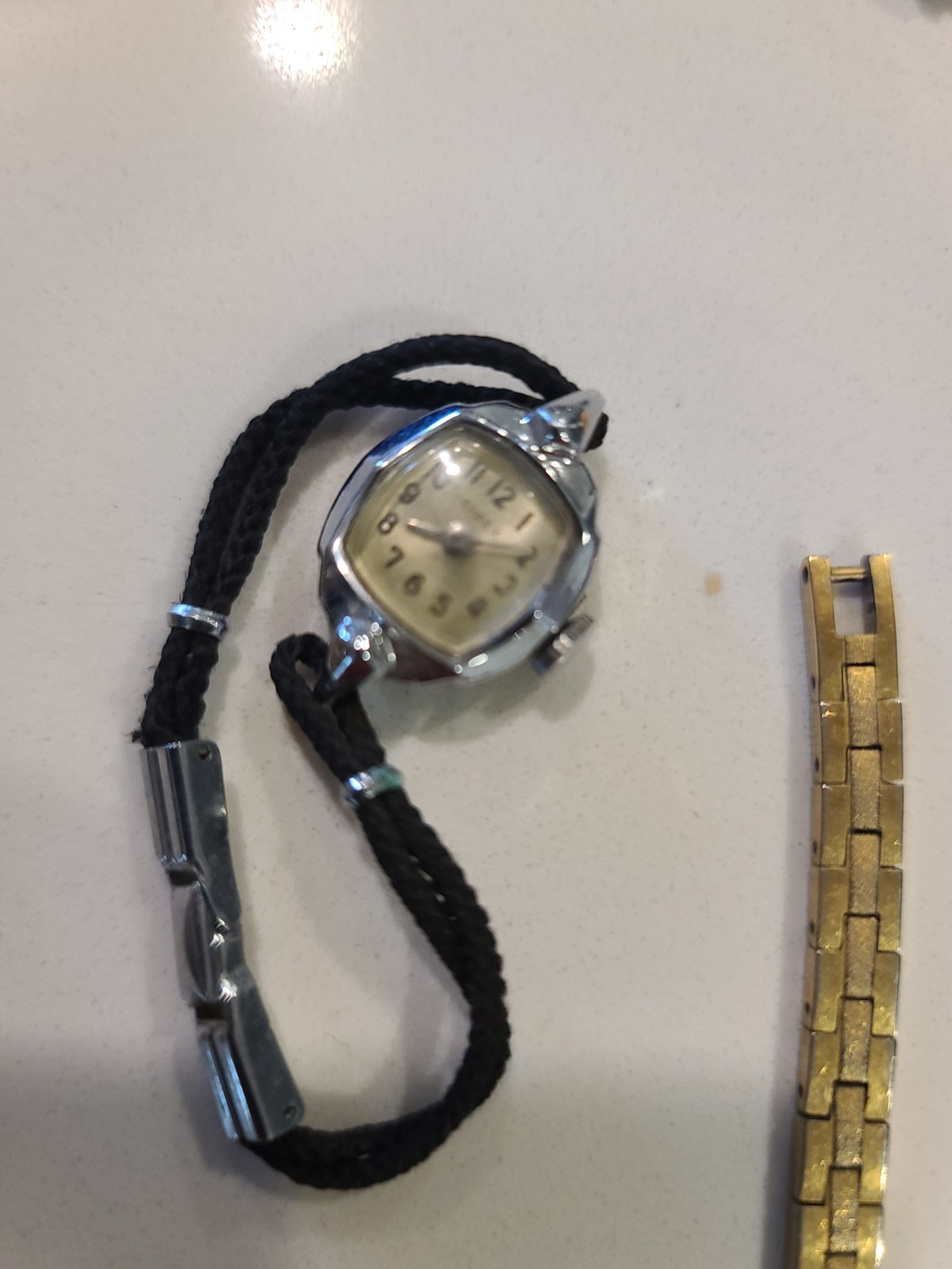 Vintage Watch Lot Timex Benrus Seiko Pulsar Waltham Accurist Parts/Repair 20+