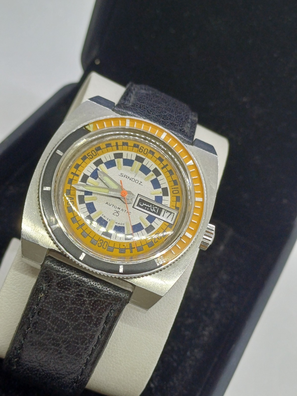 VINTAGE SANDOZ 1748Z-84-8 RALLY OVERSIZE DIVER AUTOMATIC WATCH MENS DAY DATE