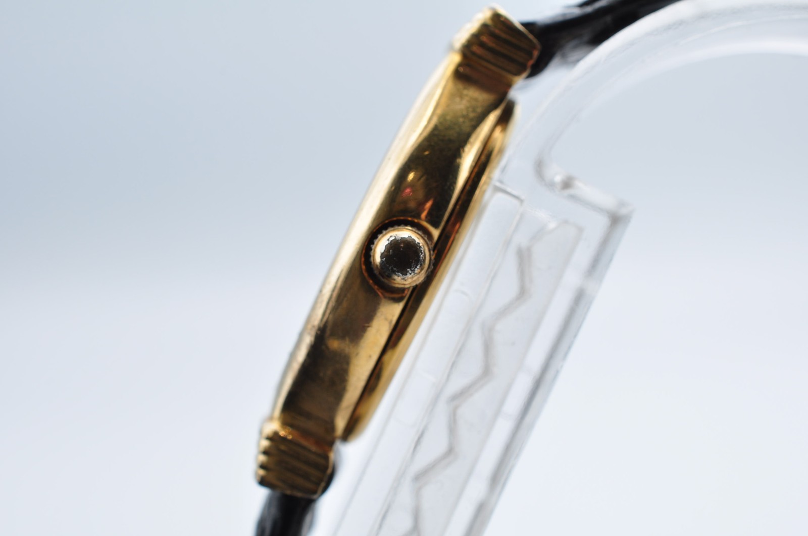 Christian Dior 3009 Watch Women Gold Tone Oval Dial Black Leather Auth w-1354