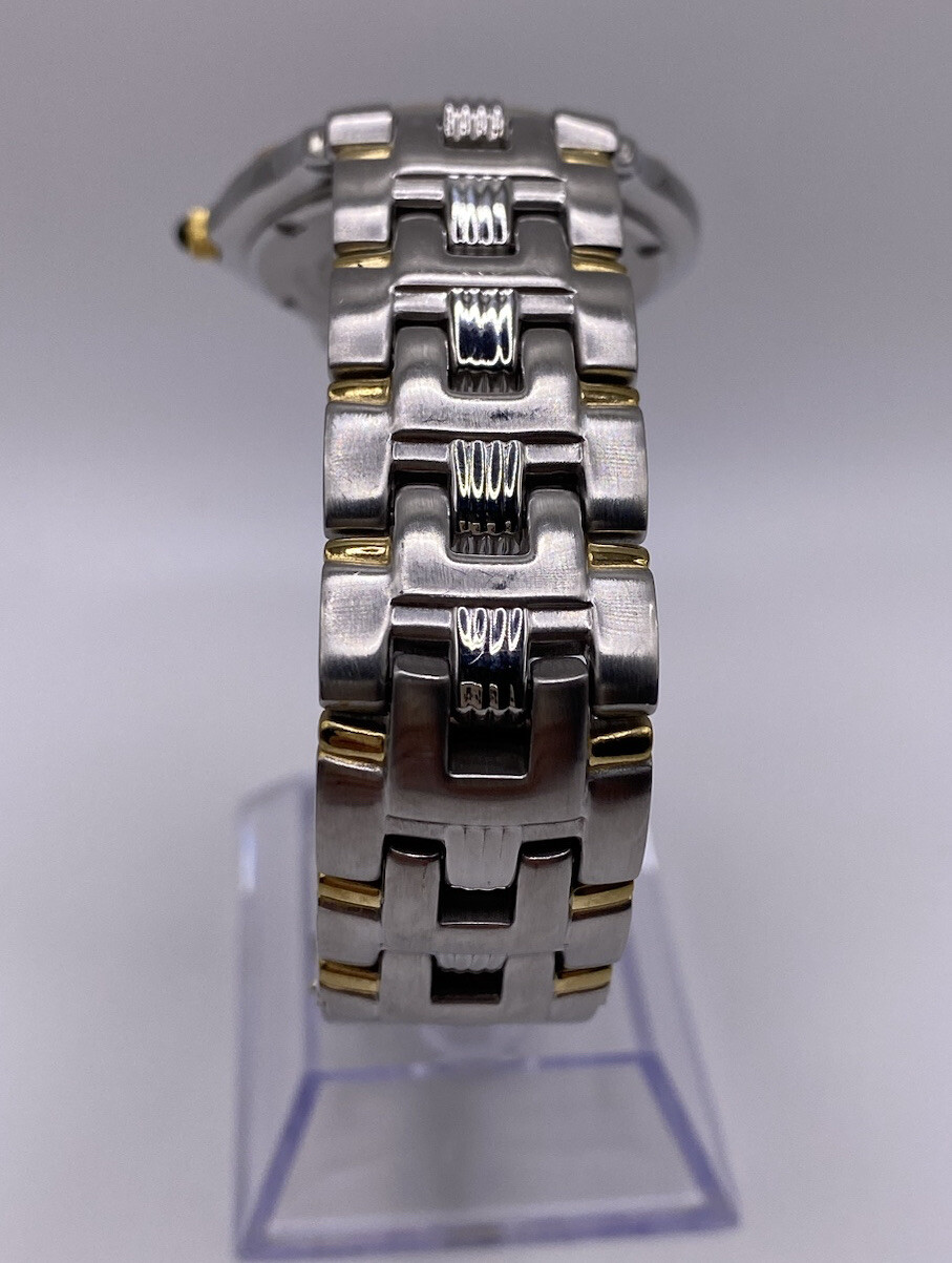 Vintage Seiko 5 Bar V732-0631 2 Tones Stainless Steel Men’s Date Dial Watch