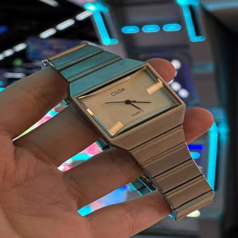 luxury High quality designer style Unisex Adults Watch Alloy free shipping