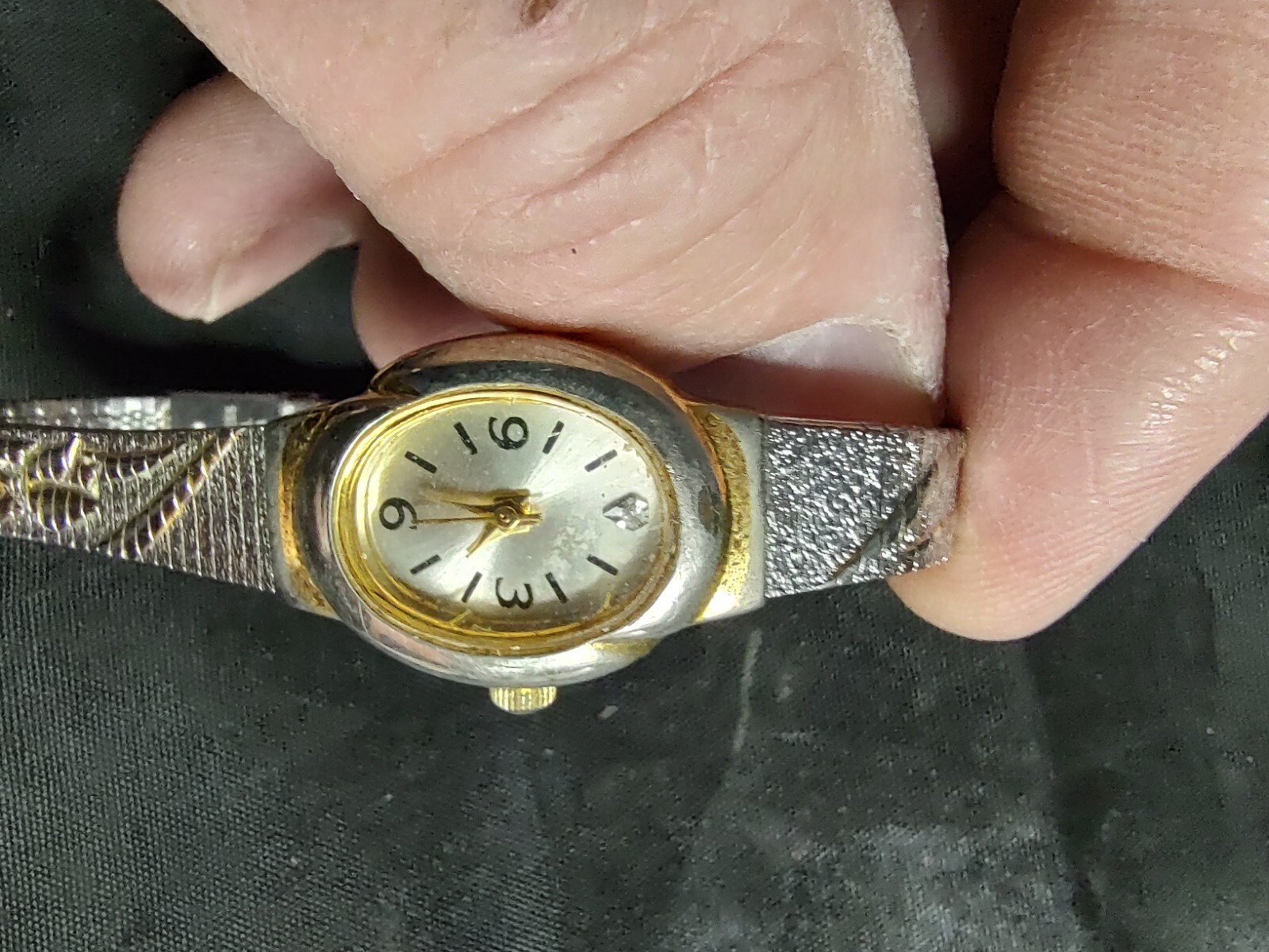 lot of 8 watches for parts NONE TESTED