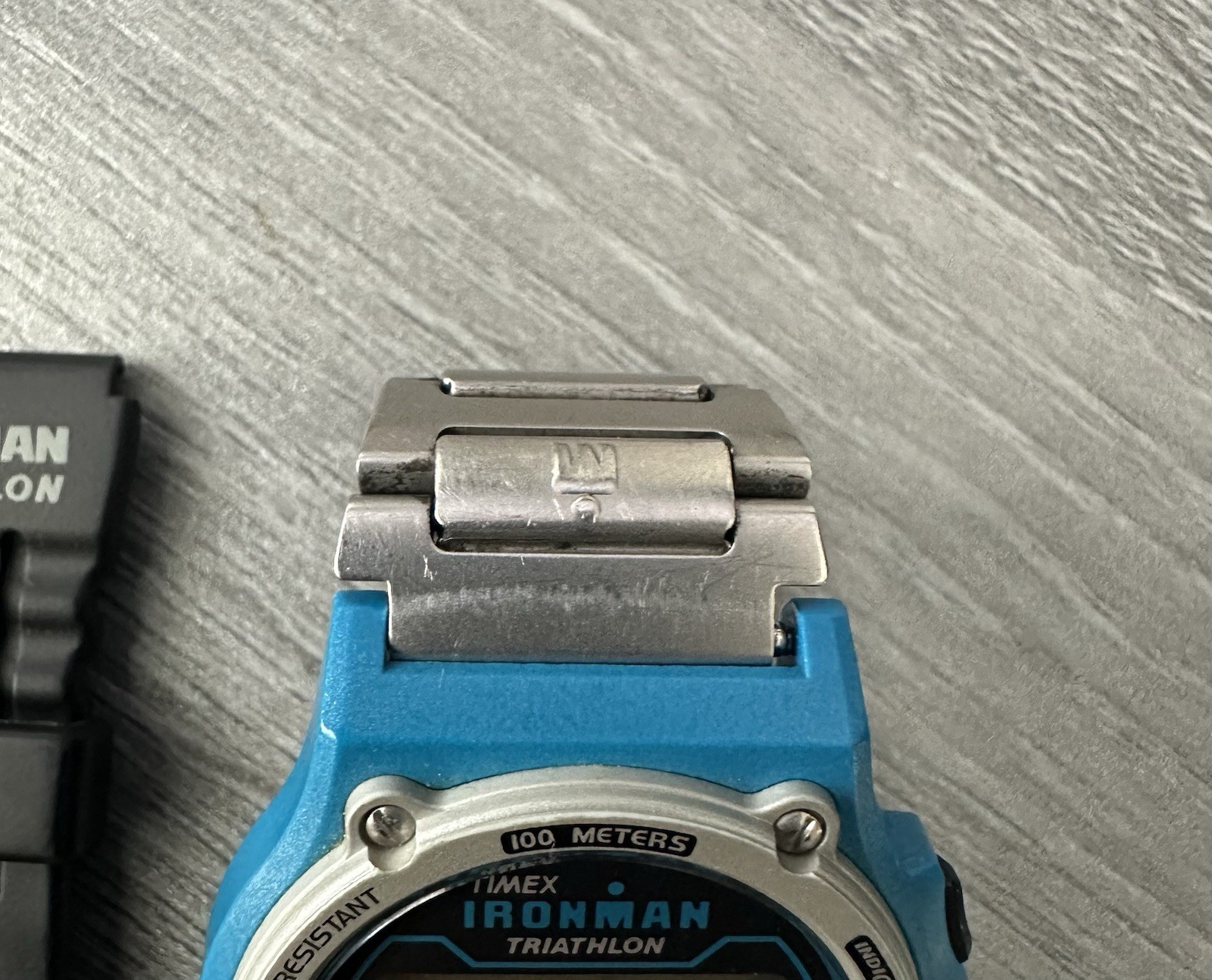 Rare Vintage Men’s Timex Ironman Blue Original Steel Band 50 Lap Working (2)
