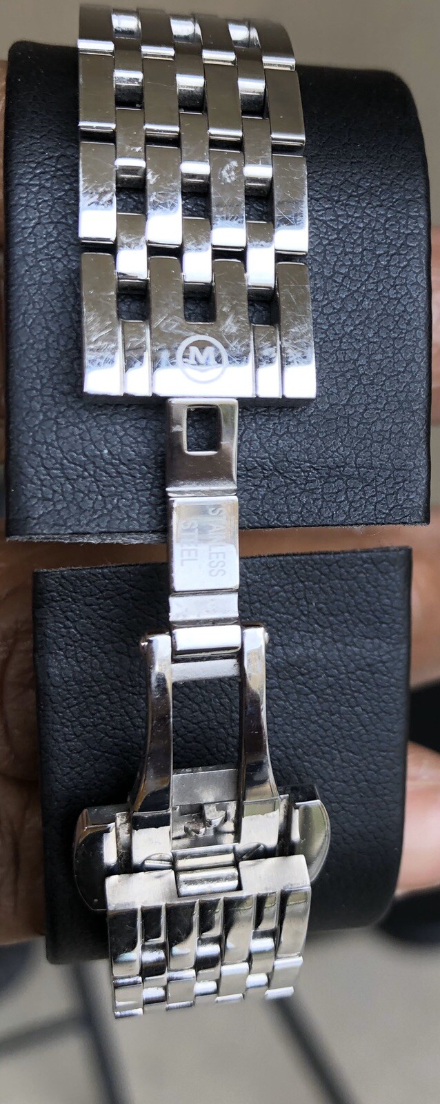 MOVADO Women’s Esperanza 28mm Stainless Steel Watch, Silvertone