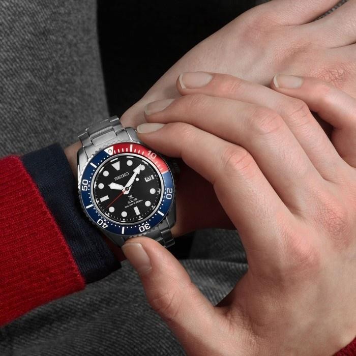 Seiko Prospex SNE591P1 Solar Divers 200M Pepsi Black Dial Stainless Steel
