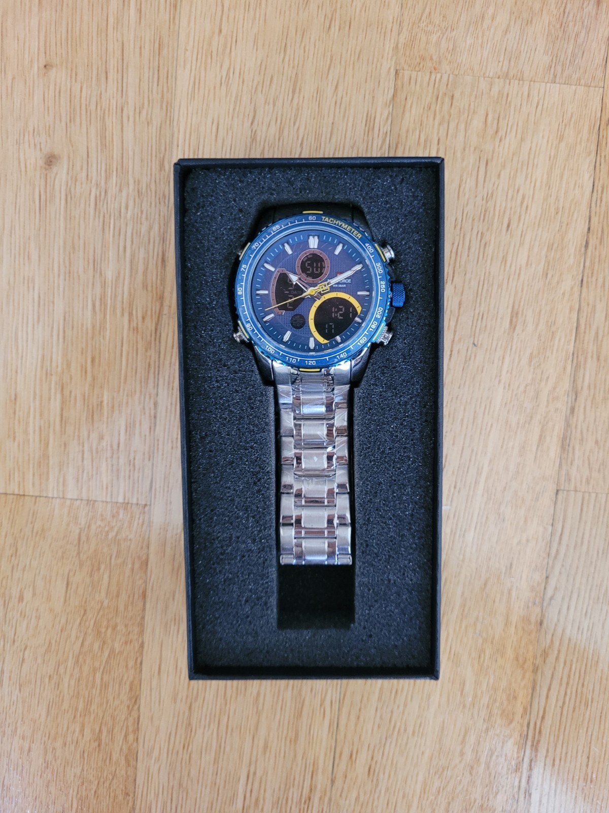 NAVIFORCE New Stylish Dual Display Watch in Stainless Steel For Men