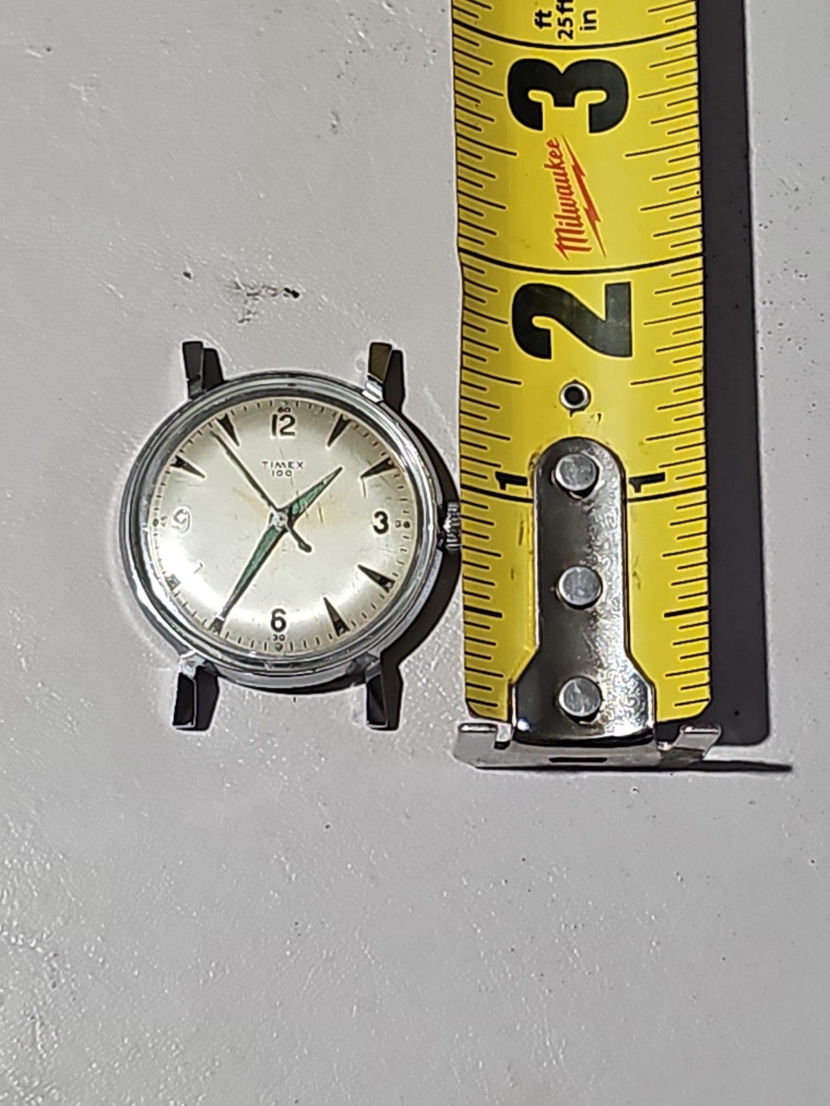 1958 Timex 100 Men Manual Wind Watch Chrome Plate Run/Stop Luminous Hands 10A58