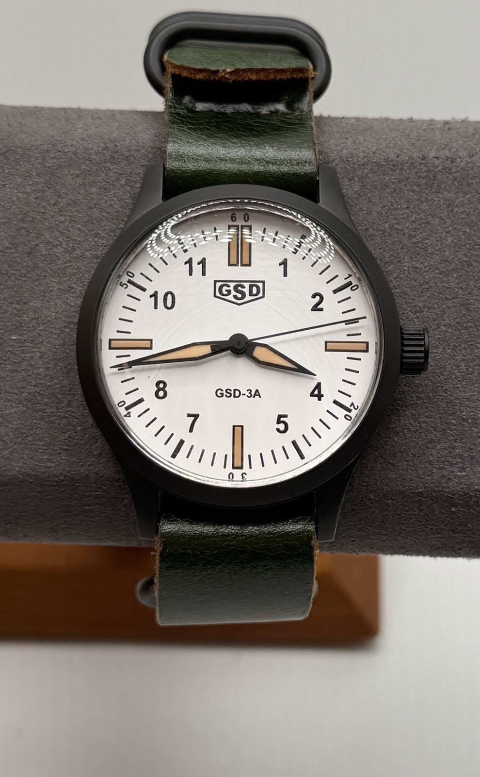 Greg Stevens Design GSD-3A Snowy Field Men’s Automatic Watch
