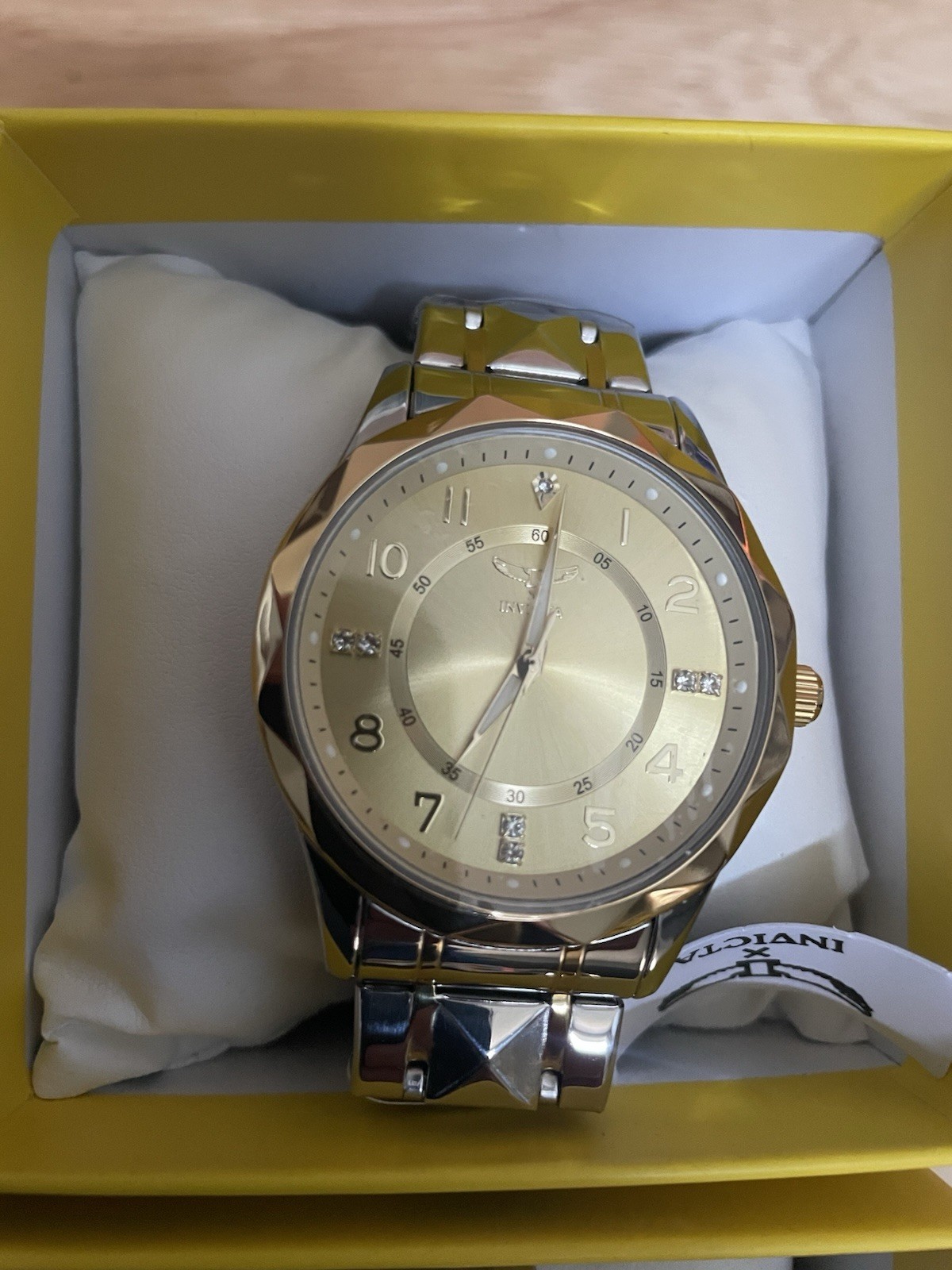 Invicta Lot of 4 Watches Speciality Silver Gold Green Collection Bulk Assorted