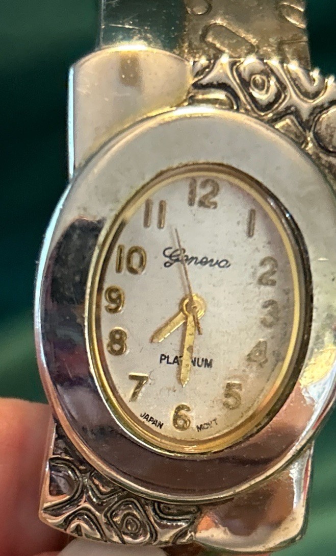 5 Women’s Watches Various Kinds, Don’t Know If Any Of Them Works Or Not.