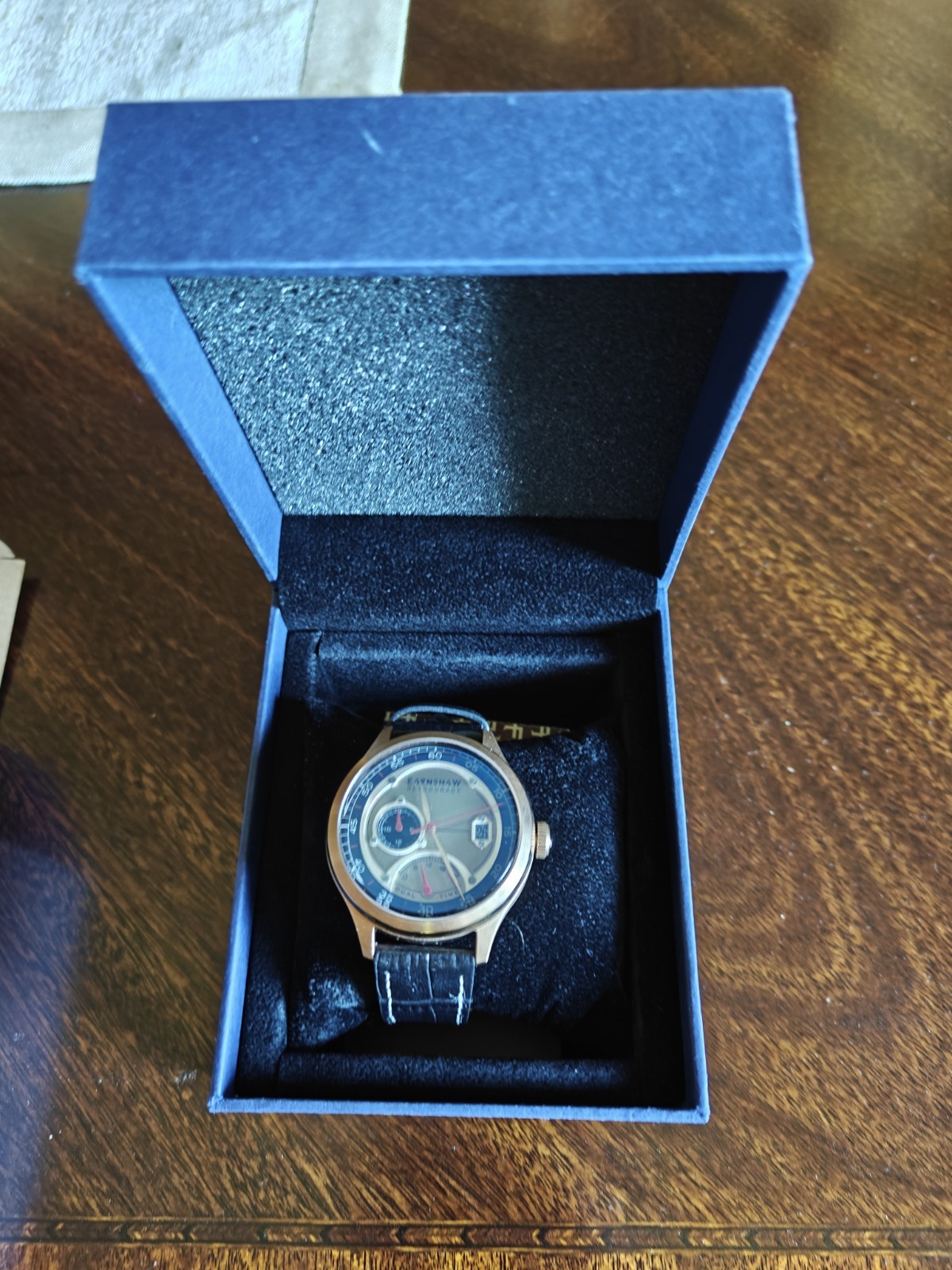 Thomas Earnshaw Retrograde Quartz Date Gold-Tone Black Leather Watch Box Manual