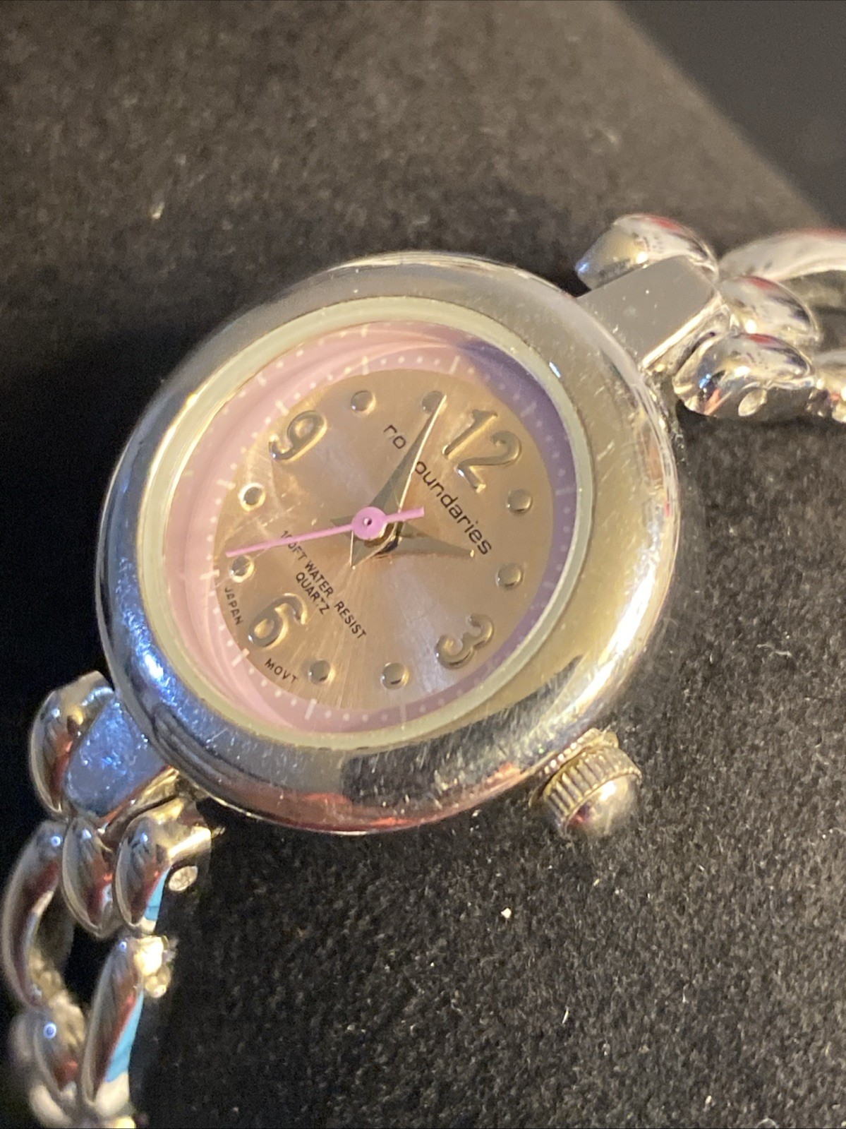 No Boundaries Quartz Wristwatch Pink Dial Silver Metal Band New Battery Women’s
