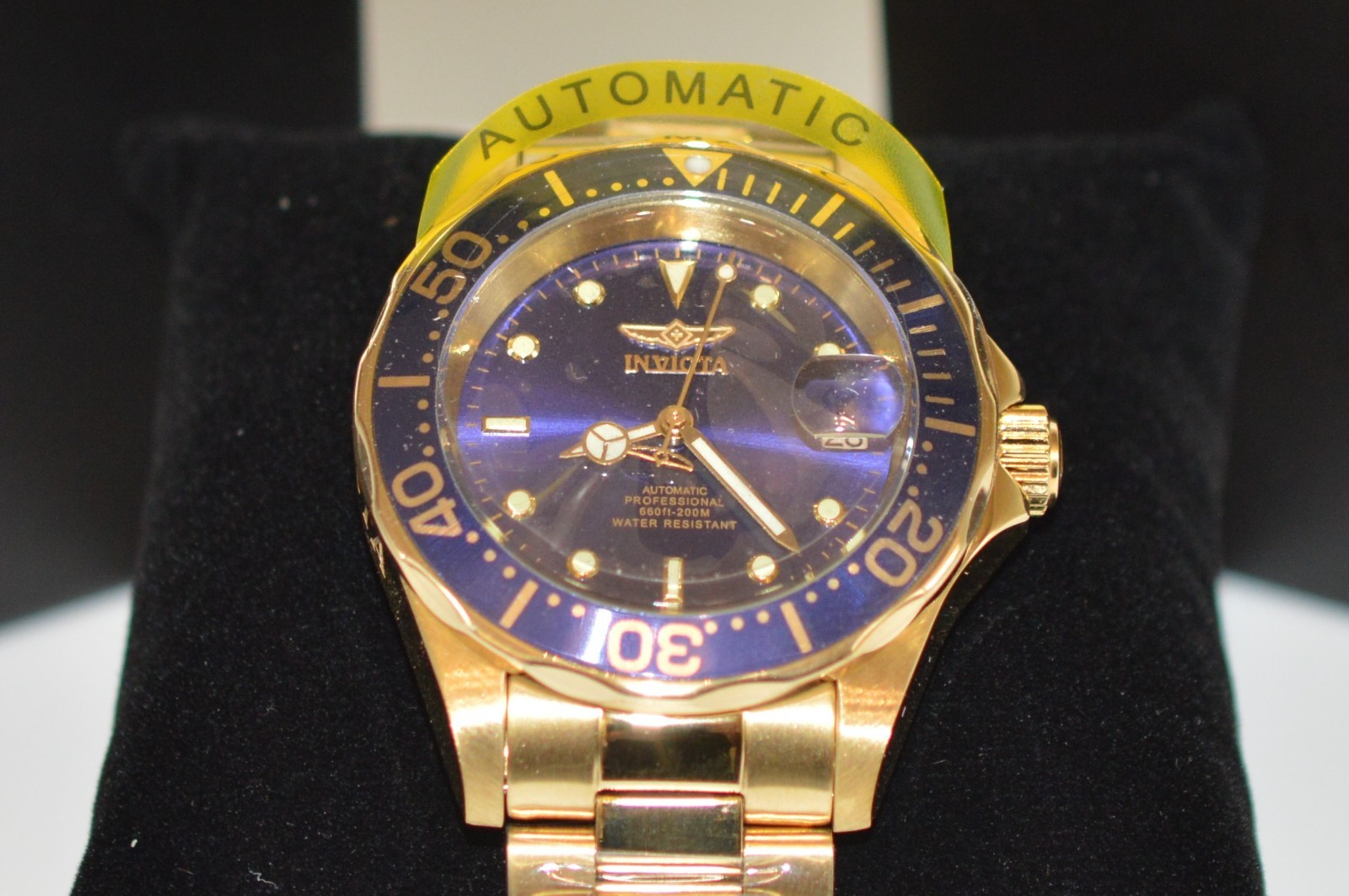 Invicta Pro Diver Blue / Purple Men’s Watch – 8930