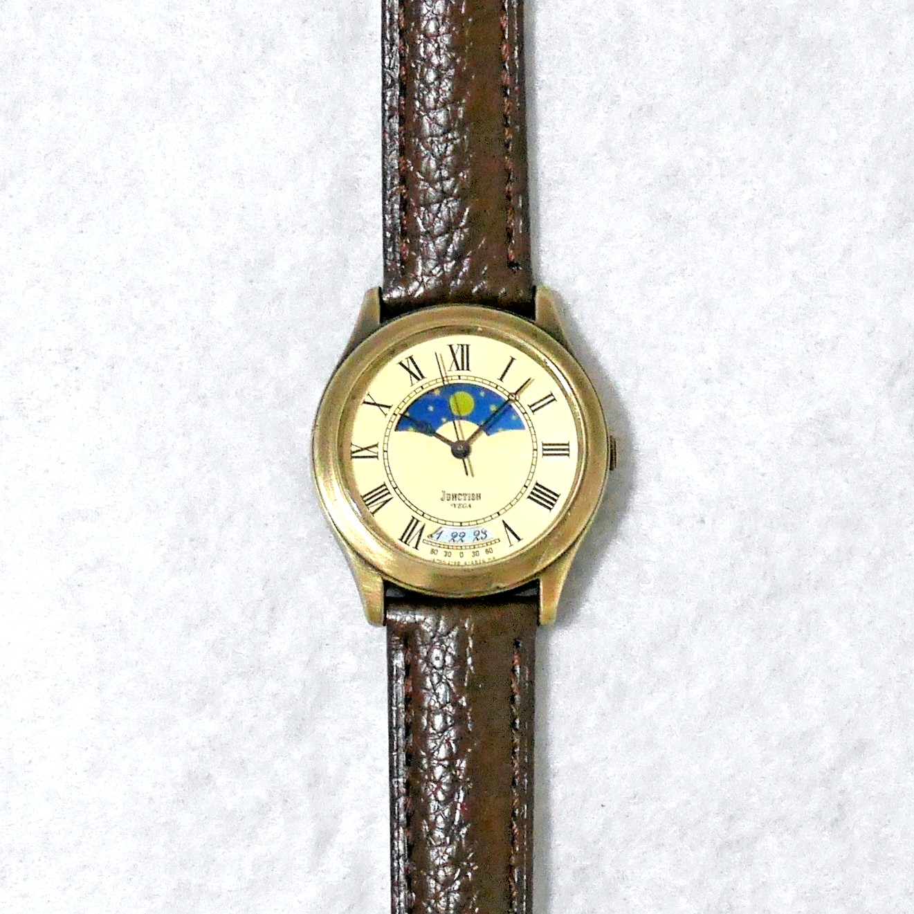 CITIZEN VEGA JUNCTION Watch 2198 1987 Sun & Moon 24-Hour indicator Roman Japan