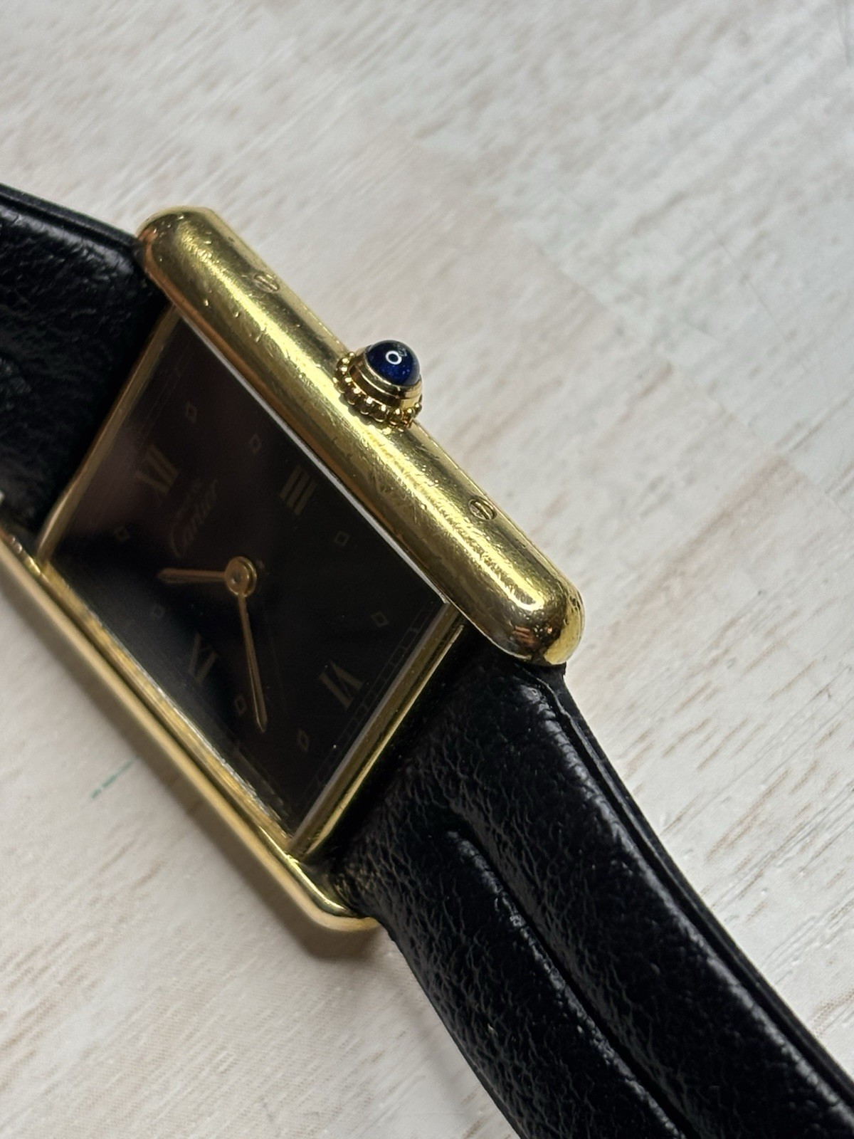Vintage Must De Cartier Tank Quartz 23.5×30.5mm | Black/Gold Roman Dial Working!
