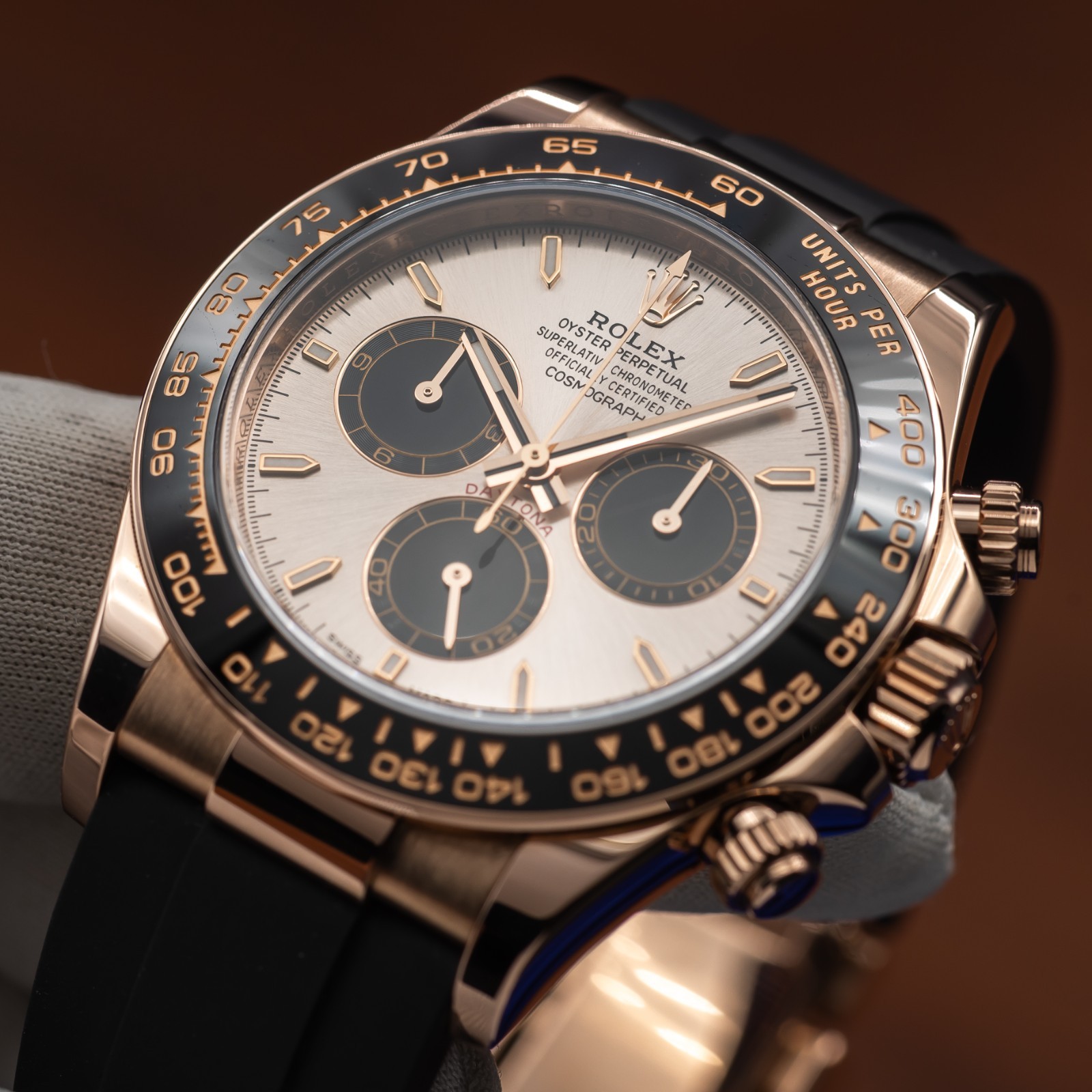ROLEX Daytona Cosmograph Rose Gold Sundust Dial 126515LN