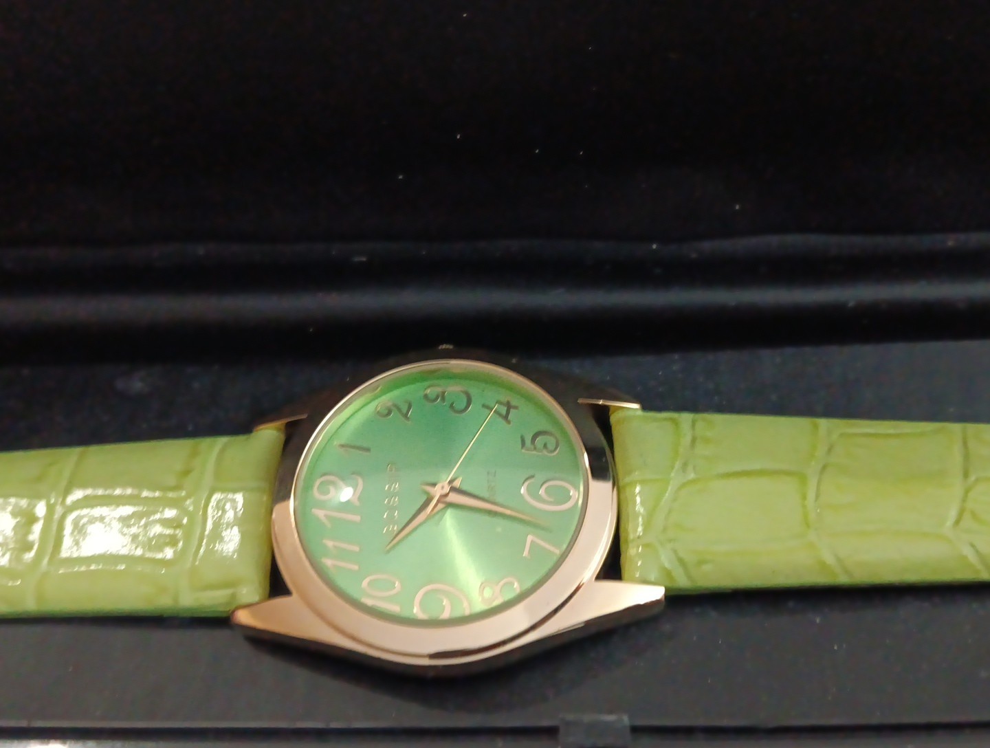 Gossip Green Dial Gold Tone Watch 35mm, Genuine Leather Band Japan Movt . NIB.