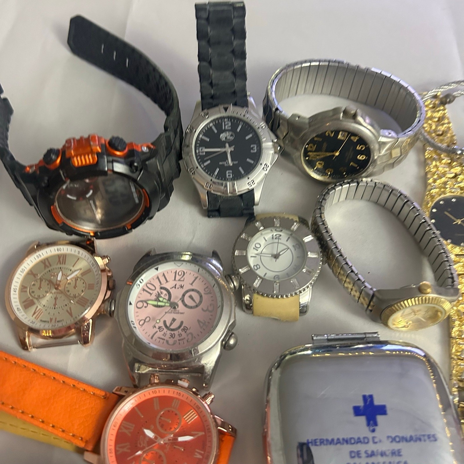 Assorted Watches Used Not Working For Parts Or Pieces lot 18