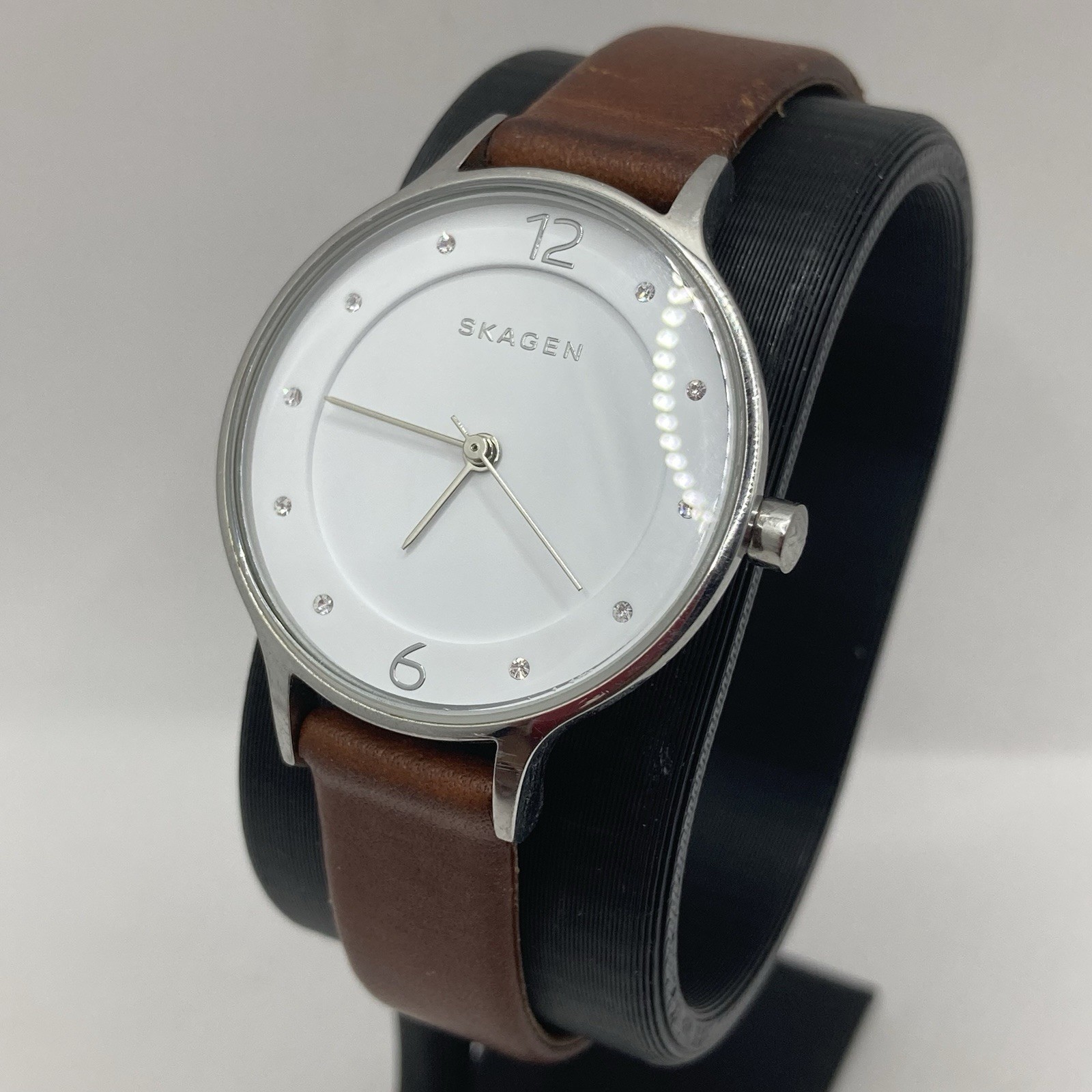 Women’s Skagen Anita SKW2399 Brown Leather Band White Dial 30mm Watch Working