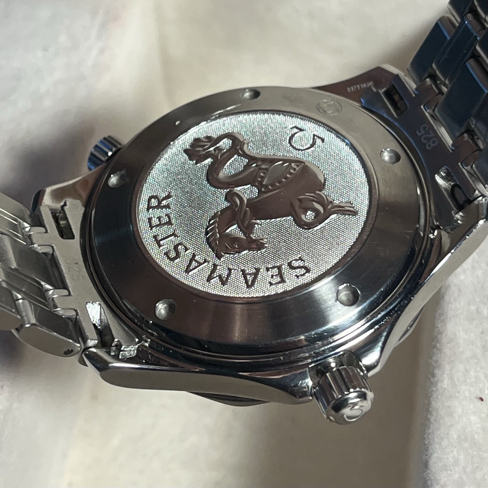 OMEGA Seamaster Co-Axial Chronometer 41mm Blue Wave Dial 300m Steel Box