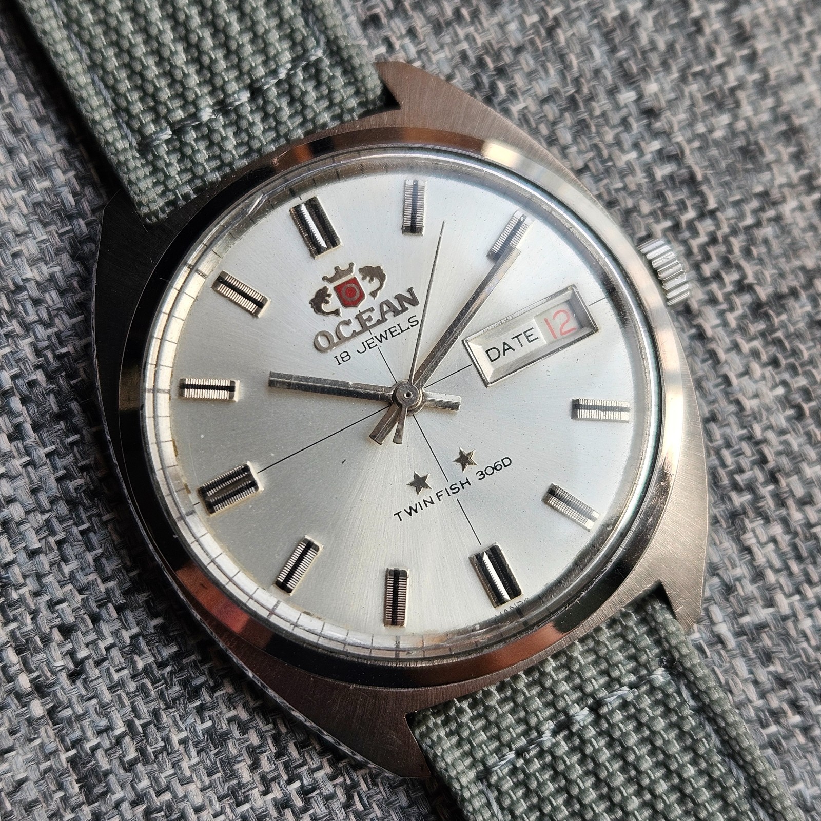 Vintage Orient Ocean Twin Fish 306D 18 Jewels Day Date Automatic Men’s Watch